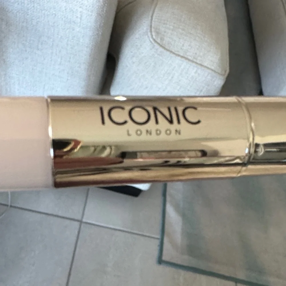 ICONIC London Radiant Concealer & Brightening Duo NWT